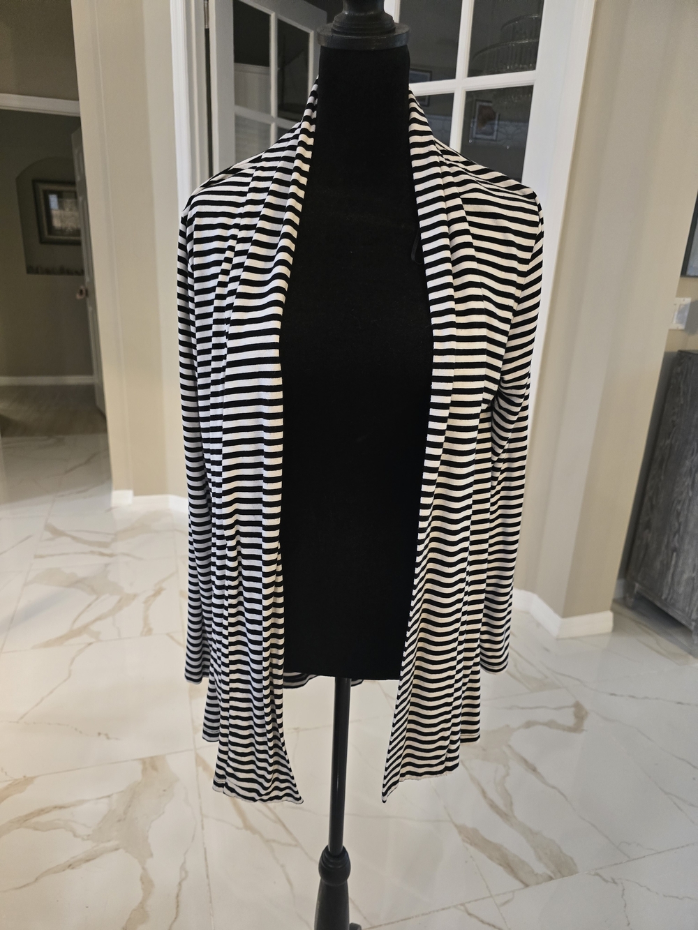 Vince Camuto Black & White Striped Open-Front Cardigan